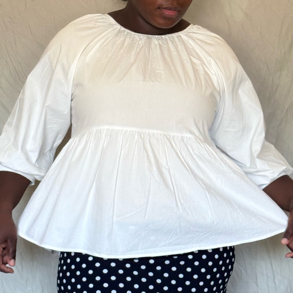 Elegant White Women's Top - Picture 4 of 4